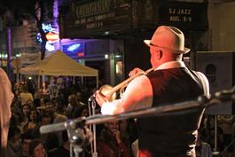 A New Urban Groove featuring Doug Ellington /USA/ v Reduta Jazz Club