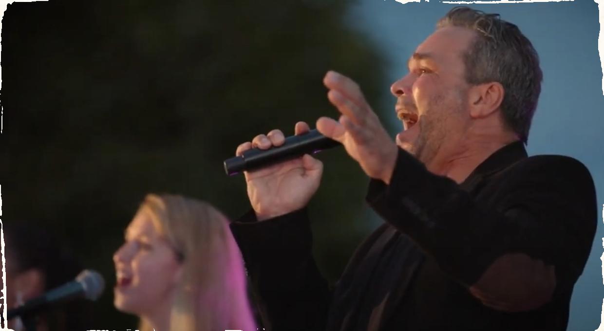 Ludo Kuruc pokrstil v Nitre album hitov legendárneho Karola Duchoňa