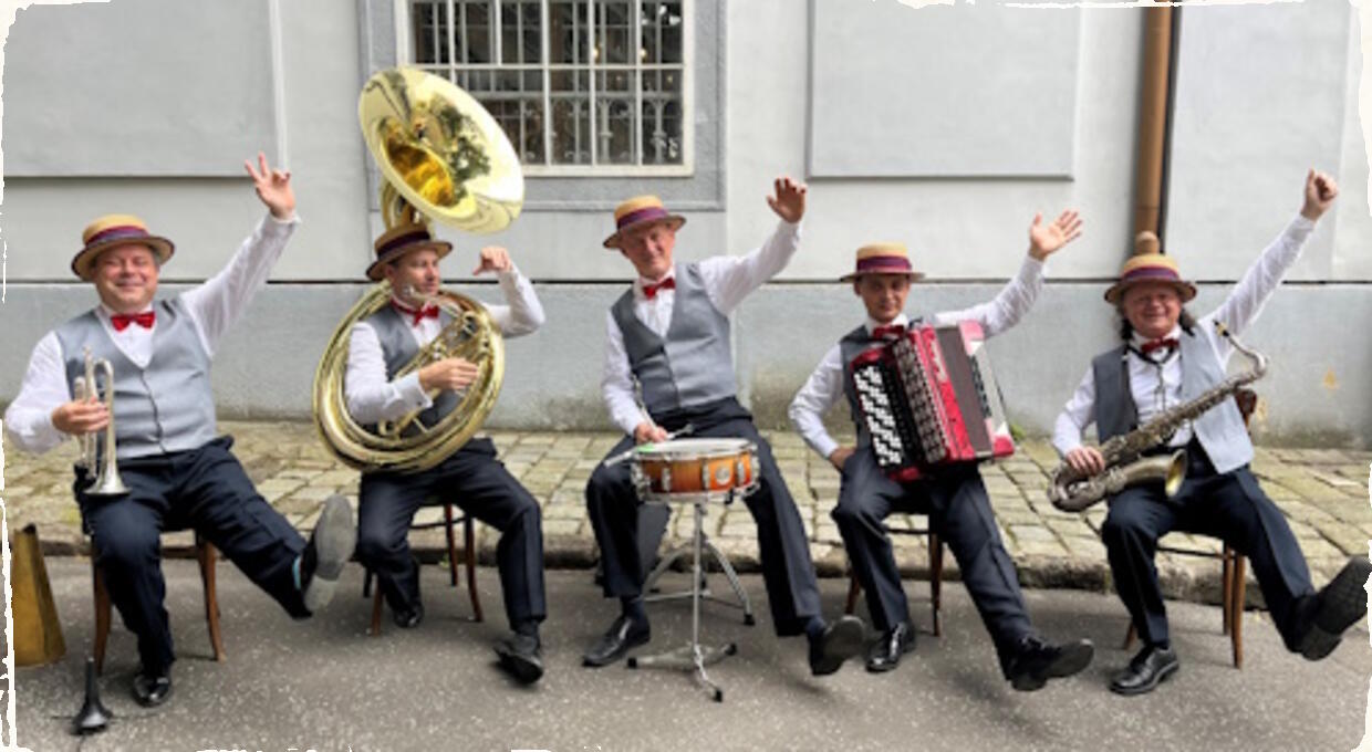 Modré nebo Funny Fellows